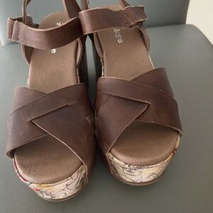 Antelope Genuine Leather Floral Wedges